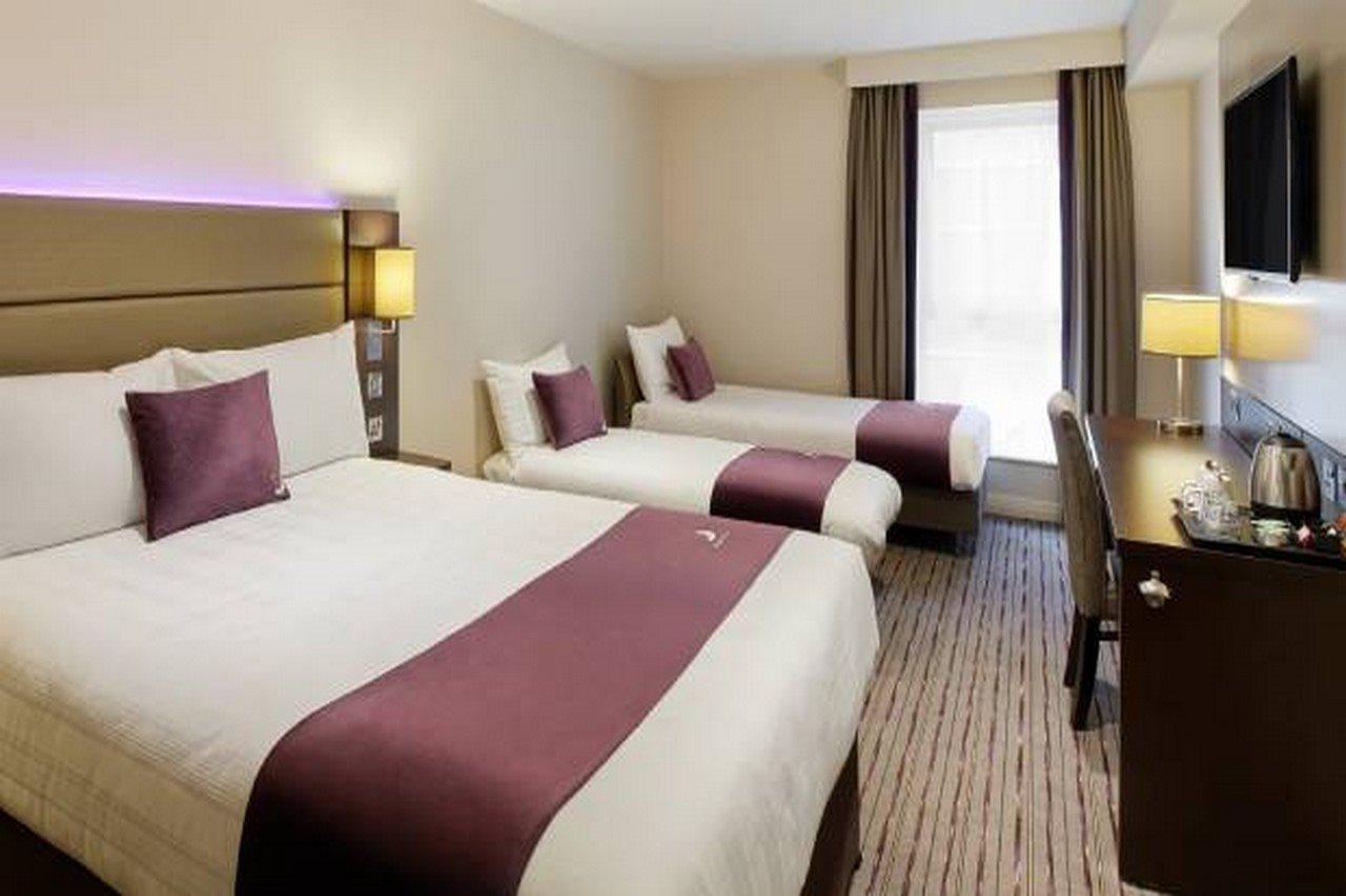Premier Inn Premier Inn Stockport Central Esterno foto