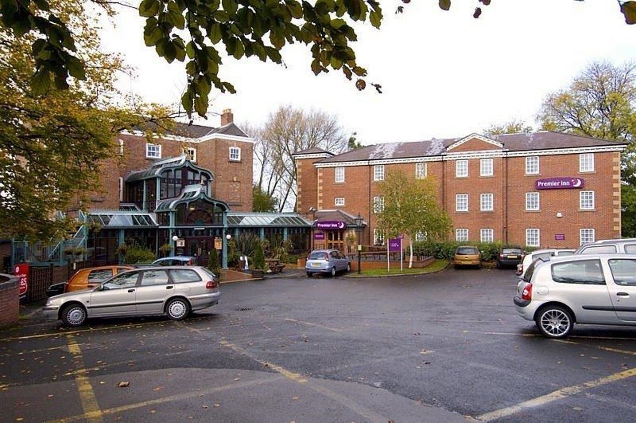 Premier Inn Premier Inn Stockport Central Esterno foto