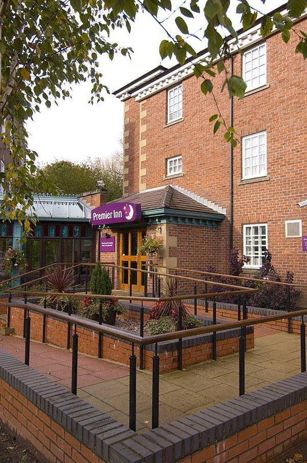Premier Inn Premier Inn Stockport Central Esterno foto