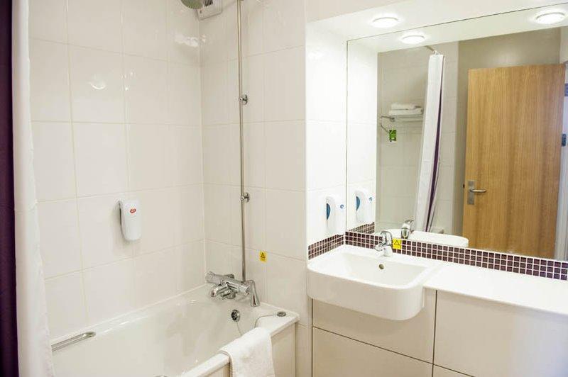 Premier Inn Premier Inn Stockport Central Esterno foto